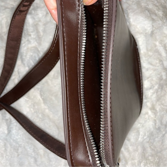 BROWN UNIQLO SIDEBAG - Picture 3 of 5